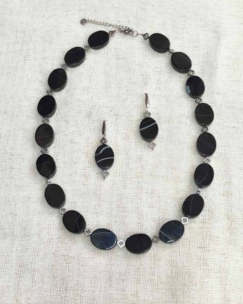 2   σετ μαυρα (1)